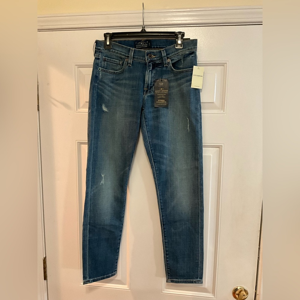 NWT ~ Lucky Brand Sienna Cigarette Jeans. Sz 2/26